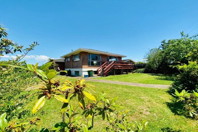 Photo of property in 2 Cowling Road, Hurdon, New Plymouth, 4310