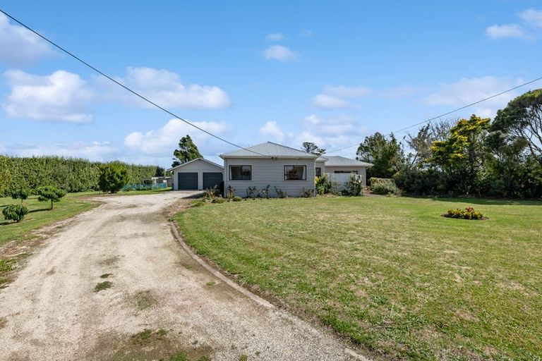 Photo of property in 525 Auroa Road, Auroa, Hawera, 4678