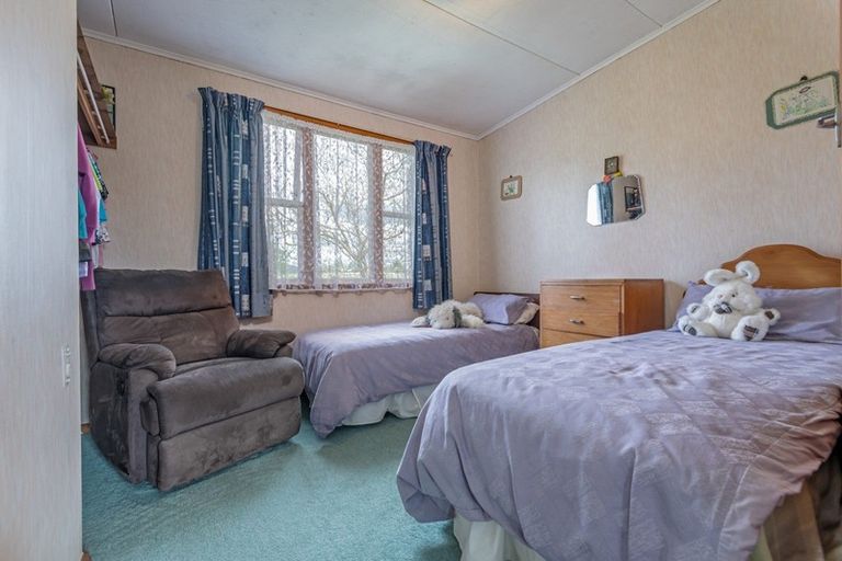 Photo of property in 23 Hennesey Road, Shannon, Palmerston North, 4474