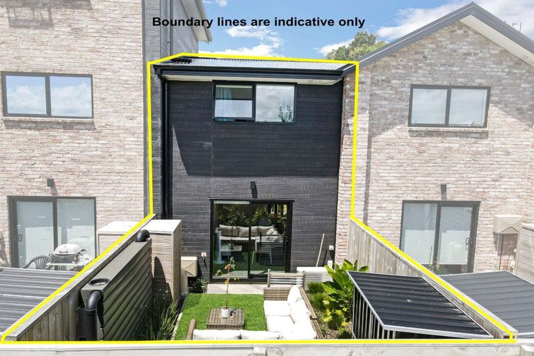 Photo of property in 6/137 View Road, Sunnyvale, Auckland, 0612