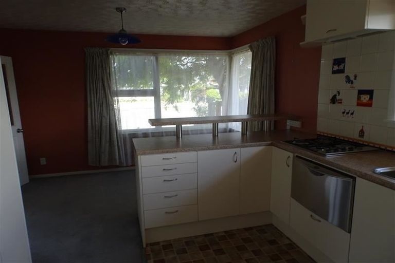 Photo of property in 15 Dunluce Place, Hornby, Christchurch, 8042