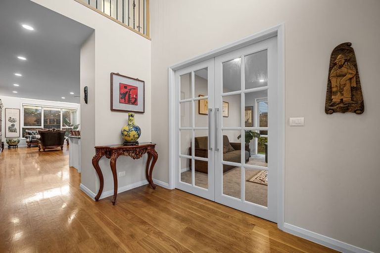 Photo of property in 6 Taraire Place, Orewa, 0931