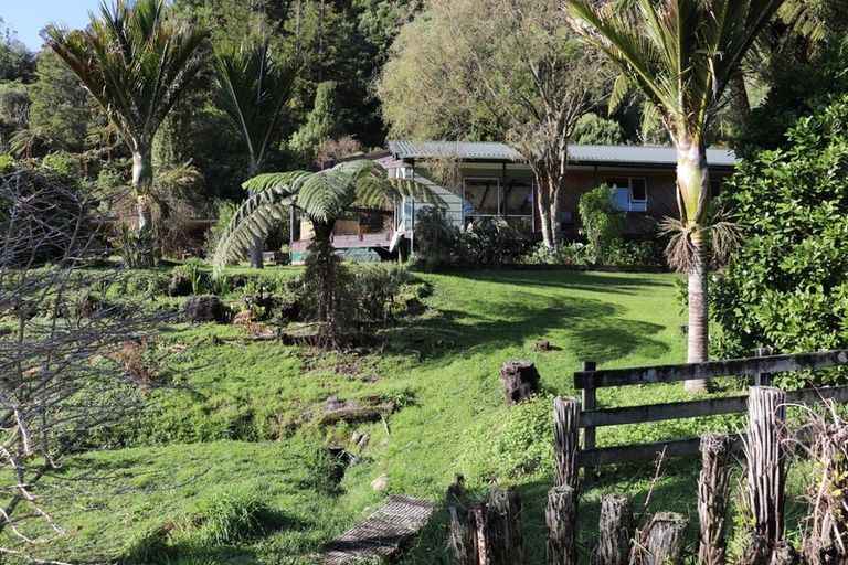 Photo of property in 4490 Karamea Highway, Karamea, 7893