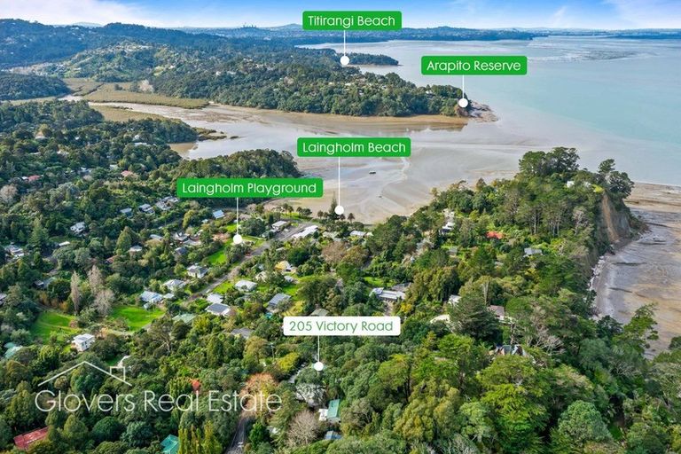 Photo of property in 205 Victory Road, Laingholm, Auckland, 0604