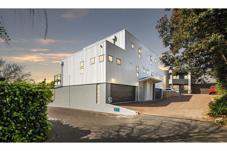 Photo of property in 19 Rostrevor Street, Hamilton Central, Hamilton, 3204