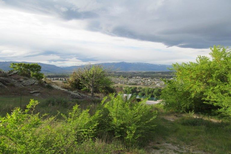 Photo of property in 37 Aronui Road, Bridge Hill, Alexandra, 9320