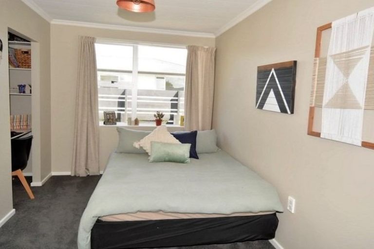 Photo of property in 72a Edinburgh Crescent, Waikiwi, Invercargill, 9810