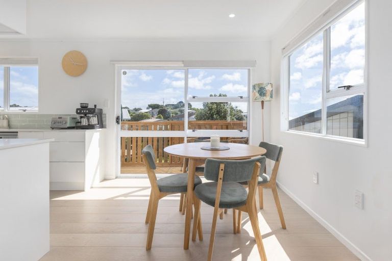 Photo of property in 2 Pennant Grove, Titahi Bay, Porirua, 5022