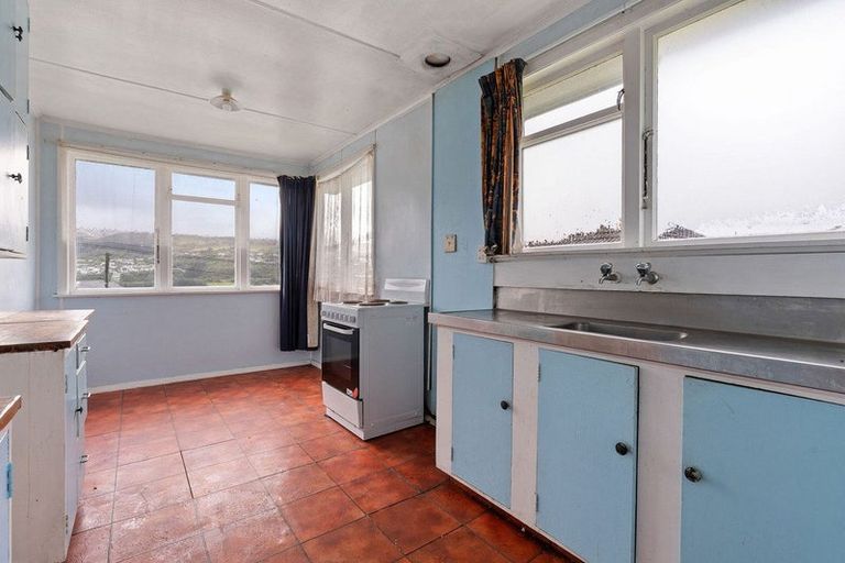 Photo of property in 26 Turkington Street, Tawa, Wellington, 5028