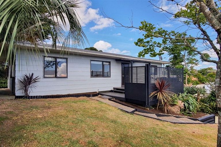 Photo of property in 13 Tui Grove, Paihia, 0200