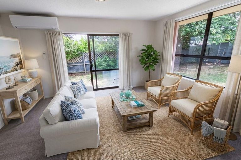 Photo of property in 2/121 Marlow Road, Aranui, Christchurch, 8061