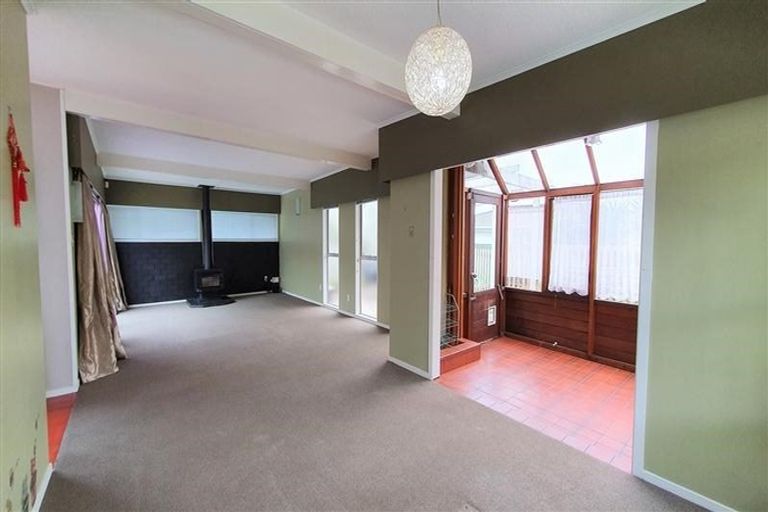 Photo of property in 12 Joyce Street, Pahurehure, Papakura, 2113