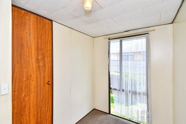 Photo of property in 2/30 Gifford Road, Papatoetoe, Auckland, 2025