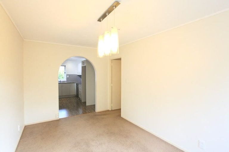 Photo of property in 2/10 Kallaroo Place, Botany Downs, Auckland, 2010