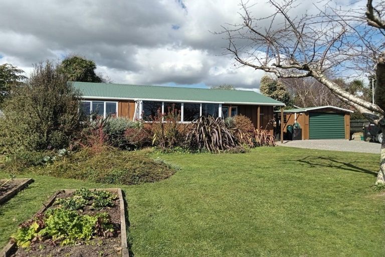 Photo of property in 170 Tiro Tiro Road, Levin, 5510