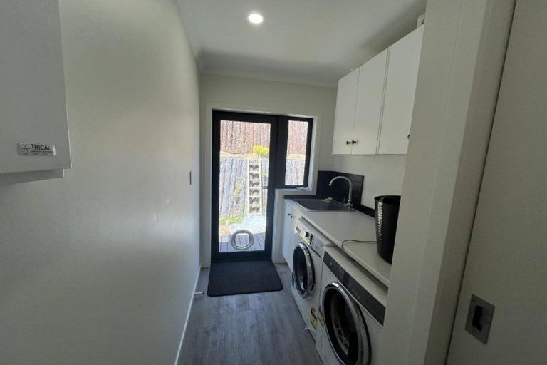 Photo of property in 12 Whakawhiti Street, Marfell, New Plymouth, 4310