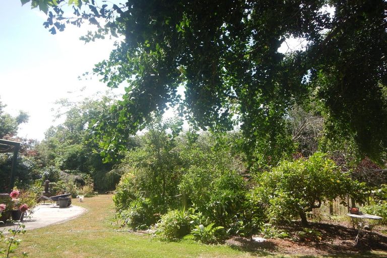 Photo of property in 7 Calico Line, Marton, 4710