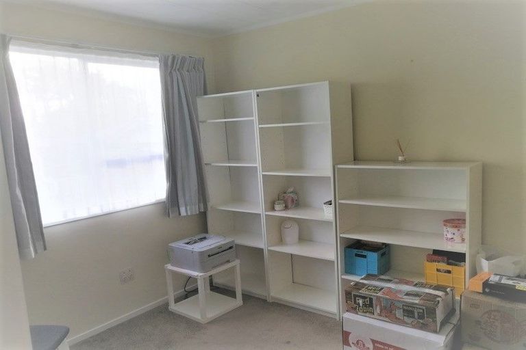 Photo of property in 59 Lavery Place, Sunnynook, Auckland, 0632