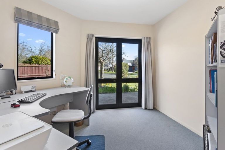 Photo of property in 23 Rickton Place, Rangiora, 7400