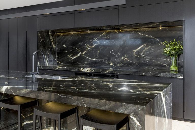 Photo of property in 21 Whitby Crescent, Mairangi Bay, Auckland, 0630