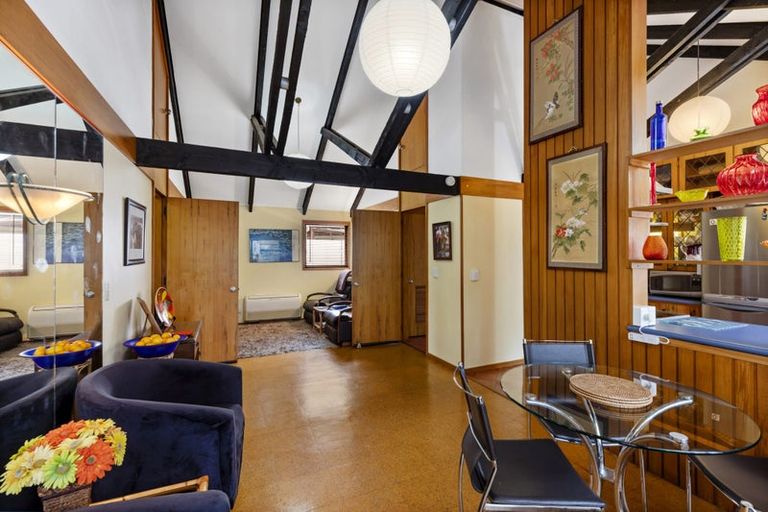 Photo of property in 20 Wai-iti Crescent, Woburn, Lower Hutt, 5010