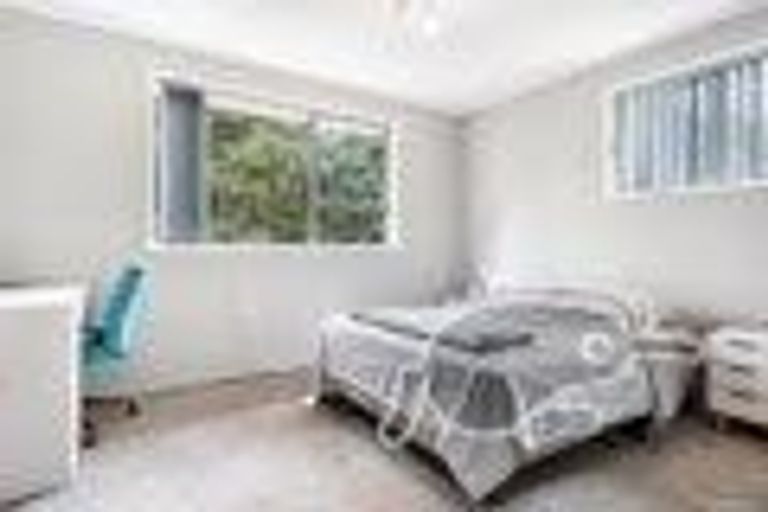 Photo of property in 2 Miro Street, New Lynn, Auckland, 0600