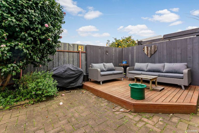 Photo of property in 4/87 Victoria Road, Papatoetoe, Auckland, 2025