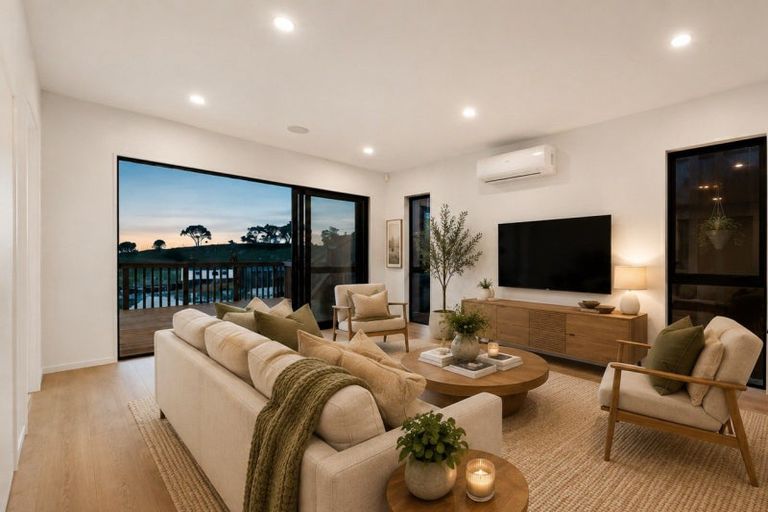 Photo of property in 4 Moko Road, Orewa, 0931