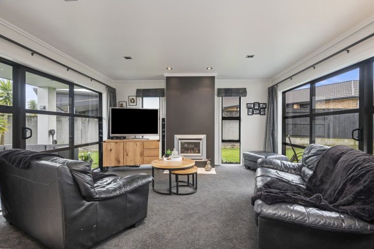 Photo of property in 67 Rosalie Terrace, Kelvin Grove, Palmerston North, 4414