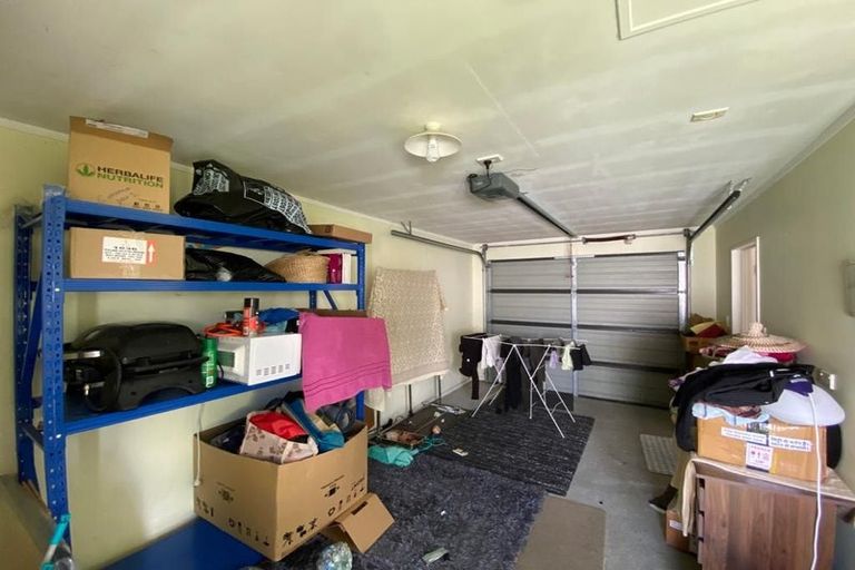 Photo of property in 44 Brashier Circle, Sunnyvale, Auckland, 0612