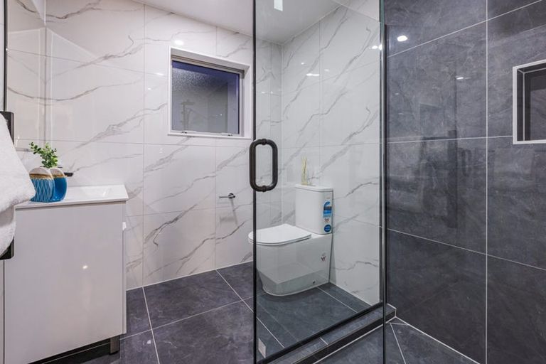 Photo of property in 2a Robyn Place, Mangere East, Auckland, 2024