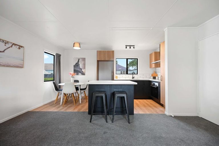 Photo of property in 24 Puriri Street, Wainuiomata, Lower Hutt, 5014