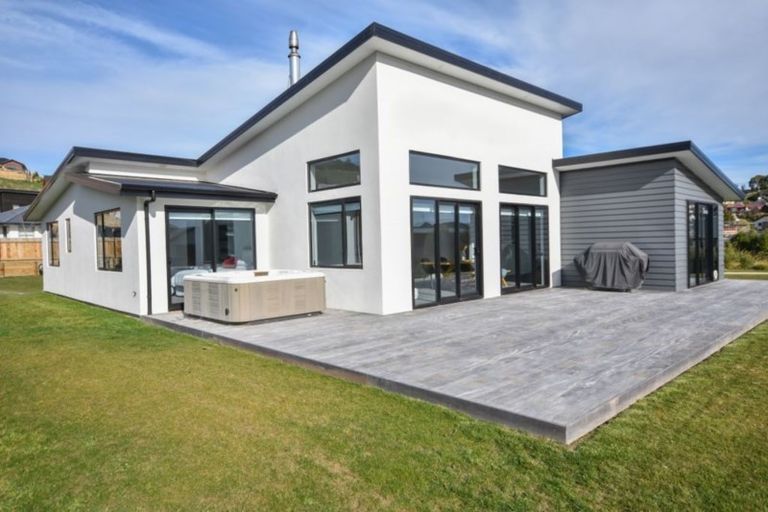 Photo of property in 25 Heathfield Drive, Mosgiel, 9024