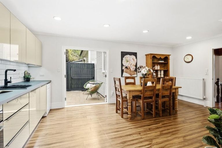 Photo of property in 48 Honiana Te Puni Street, Aro Valley, Wellington, 6021