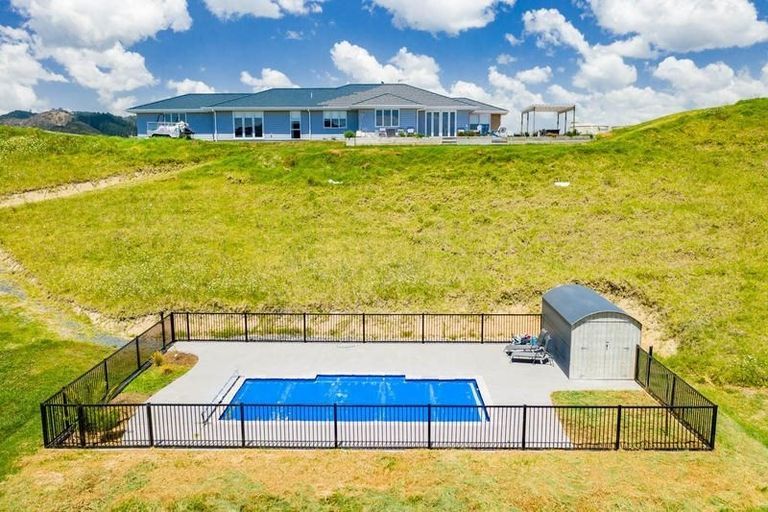 Photo of property in 126 Cullen Road, Waipu, 0582