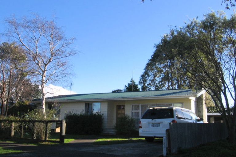 Photo of property in 46 Apollo Parade, Milson, Palmerston North, 4414