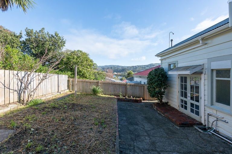 Photo of property in 8 Balmoral Terrace, Newtown, Wellington, 6021