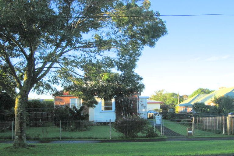 Photo of property in 1/10 Avis Avenue, Papatoetoe, Auckland, 2025
