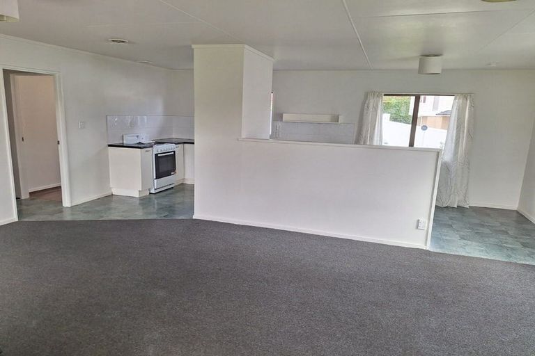 Photo of property in 1/42 Tudor Road, Henderson, Auckland, 0610