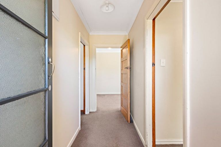Photo of property in 1 Waldron Crescent, Green Island, Dunedin, 9018