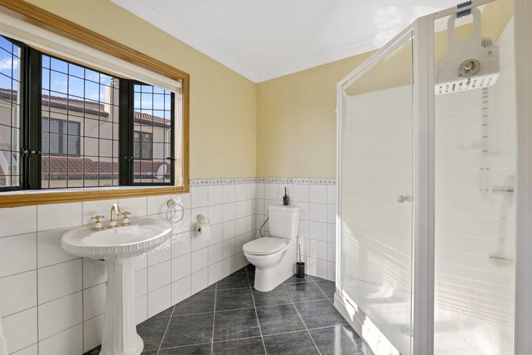 Photo of property in 87 Eliot Street, New Plymouth, 4310