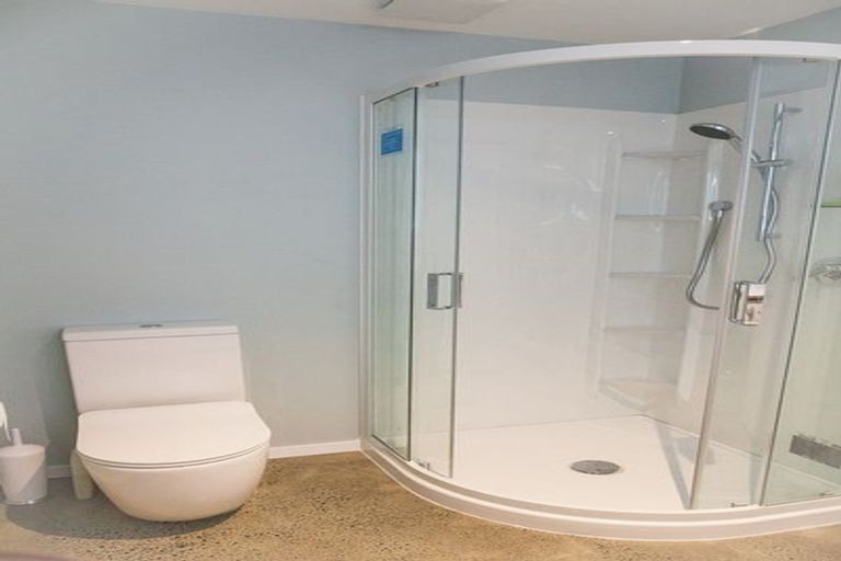 Photo of property in 122 Owen Street, Newtown, Wellington, 6021