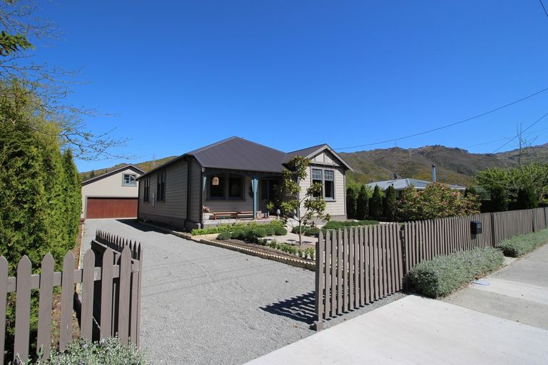 Photo of property in 15 Blyth Street, Clyde, 9330