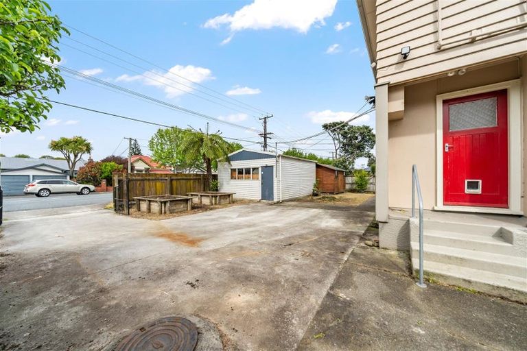 Photo of property in 104 Whites Line East, Waiwhetu, Lower Hutt, 5010