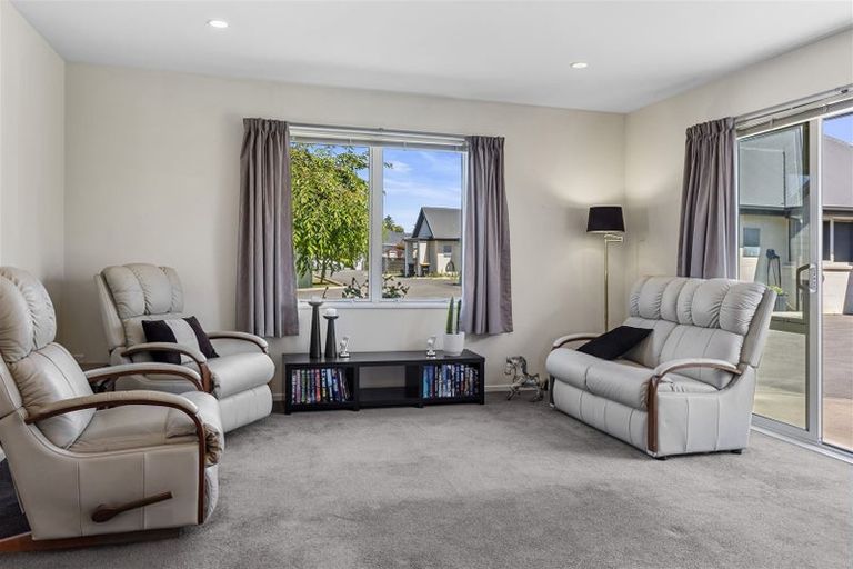 Photo of property in 20b Victoria Street, Rangiora, 7400