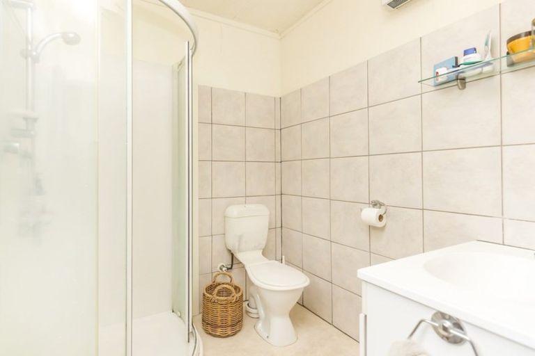 Photo of property in 35 Happy Valley Road, Owhiro Bay, Wellington, 6023