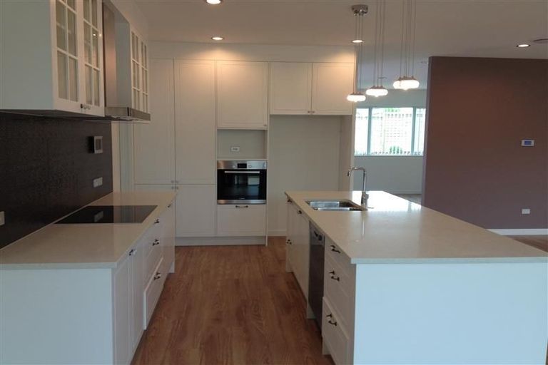 Photo of property in 50 Huntington Park Drive, Greenhithe, Auckland, 0632