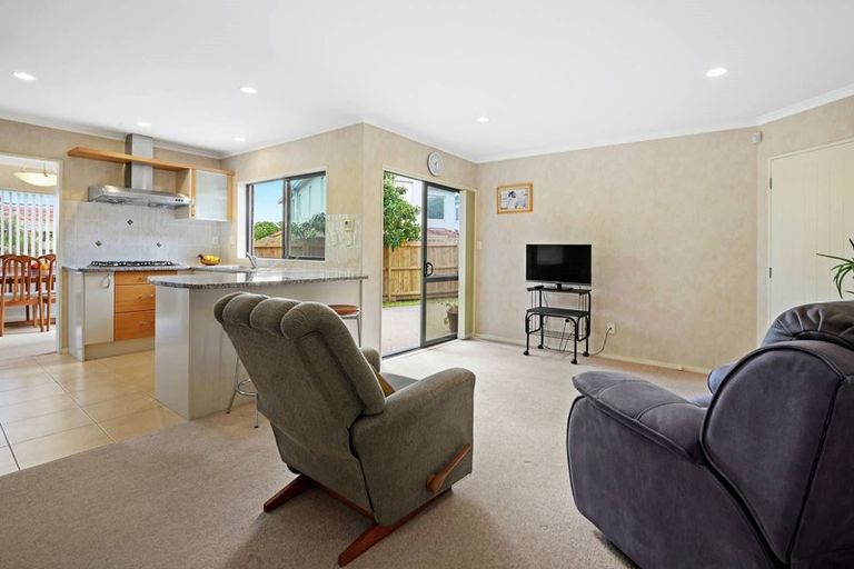 Photo of property in 33 Matarangi Road, East Tamaki, Auckland, 2013