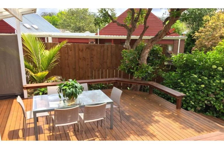 Photo of property in 12 Wendywood Lane, Kerikeri, 0230