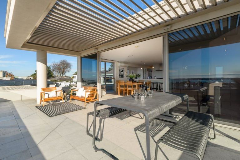 Photo of property in 2b Hinewa Road, Otumoetai, Tauranga, 3110